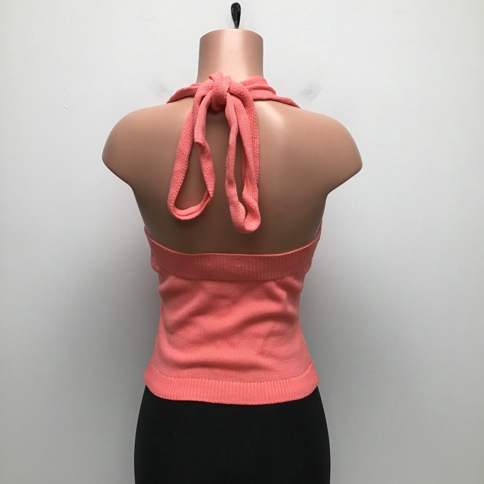 525 America Revolve Open Back Halter Top Womens Pink Berry Sweater Medium NWT