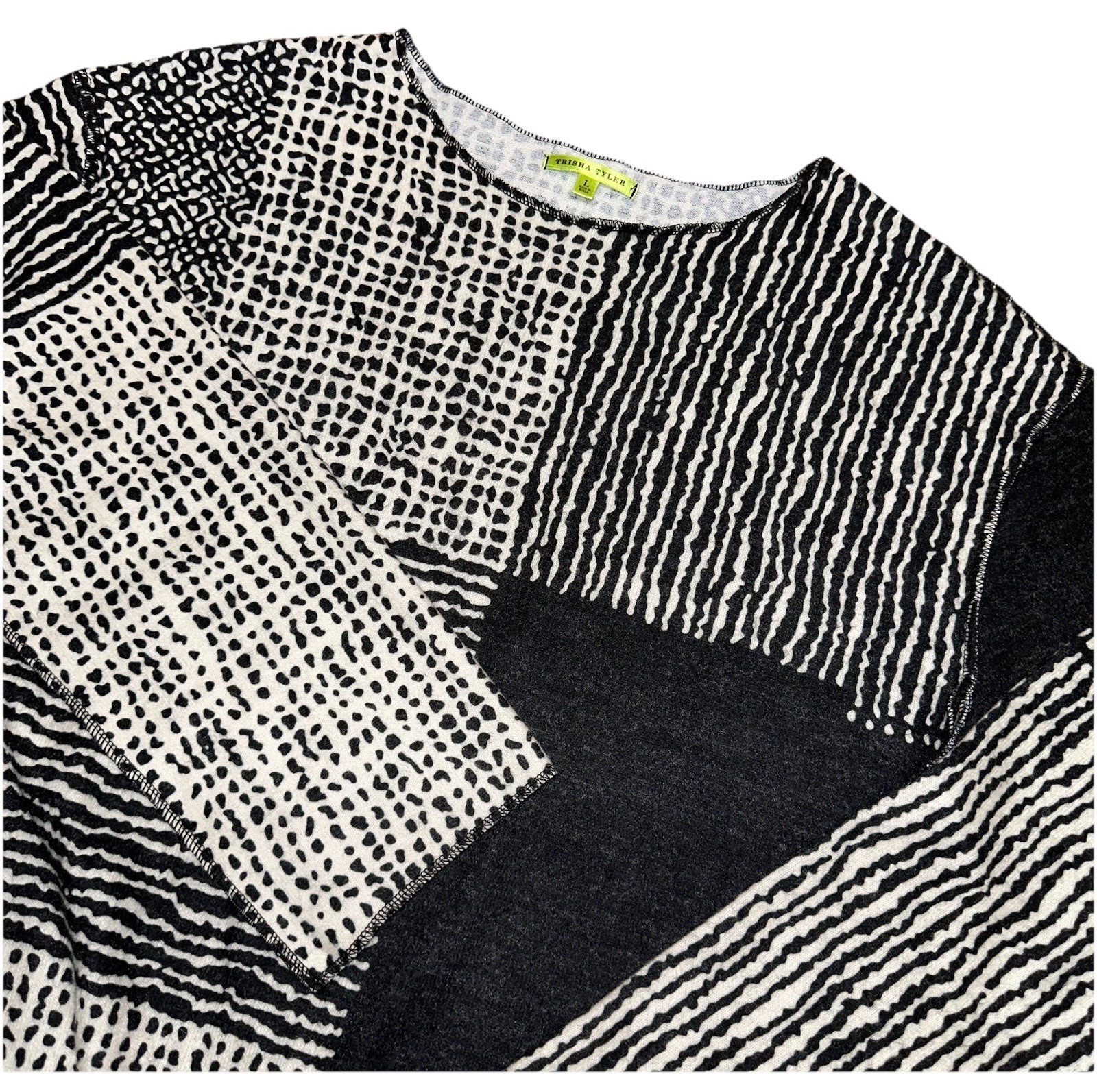 NWT Trisha Tyler Black White Dalmatian Zebra Stripe Long Sleeve Shirt Women’s L