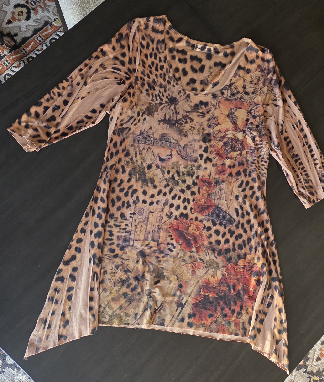 Fantazia Women’s Medium Cityscape Tunic Top Leopard Print Floral Sharkbite Y2K