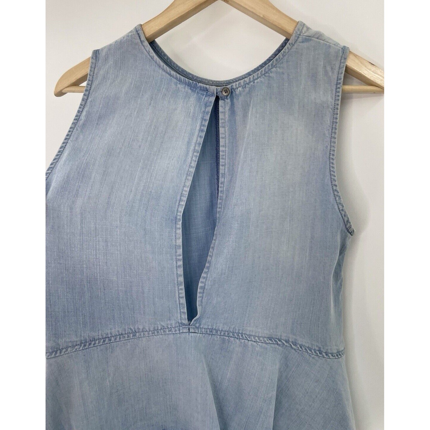 Cloth & Stone Womens XS Light Wash Blue Tencel Peplum Tank Top C2660-549-795