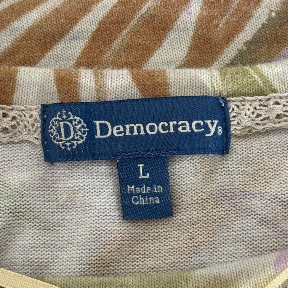 Democracy Twist Front Top Size L Tropical Palm Leaf Knit Blouse Colorful