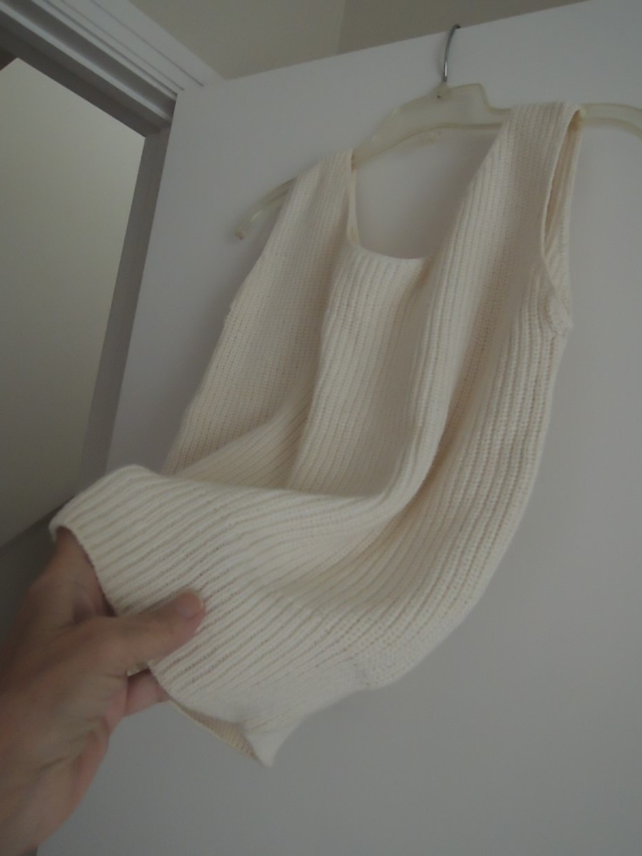 Ladies Crop Top Size M Off White Cotton Knit S/L Sweater Vest Top -Jason Maxwell
