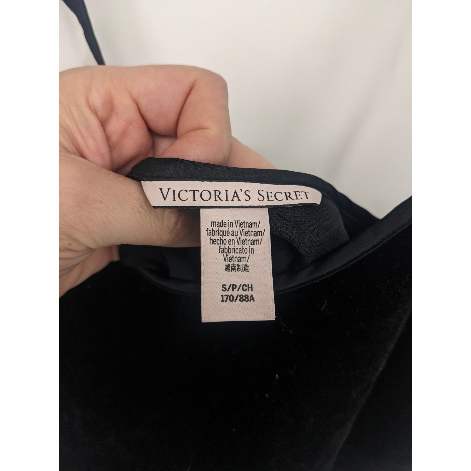 Victorias Secret Cami Top Womens Small Black Velvet Ruffle Strap Cropped Y2K 90s