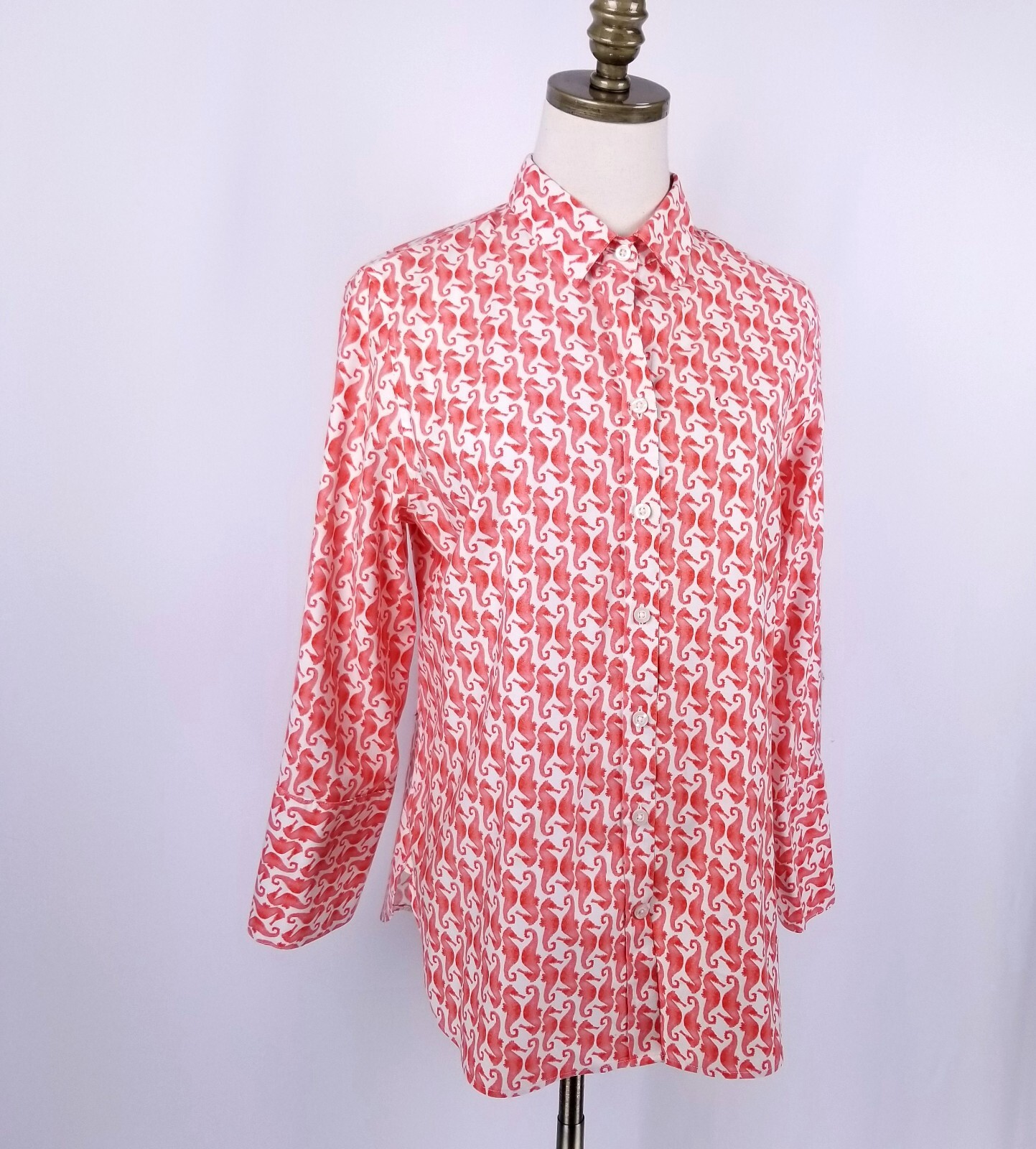 Chico’s No Iron Button Up Shirt Size M Orange Seahorse Pattern 3/4 Sleeve
