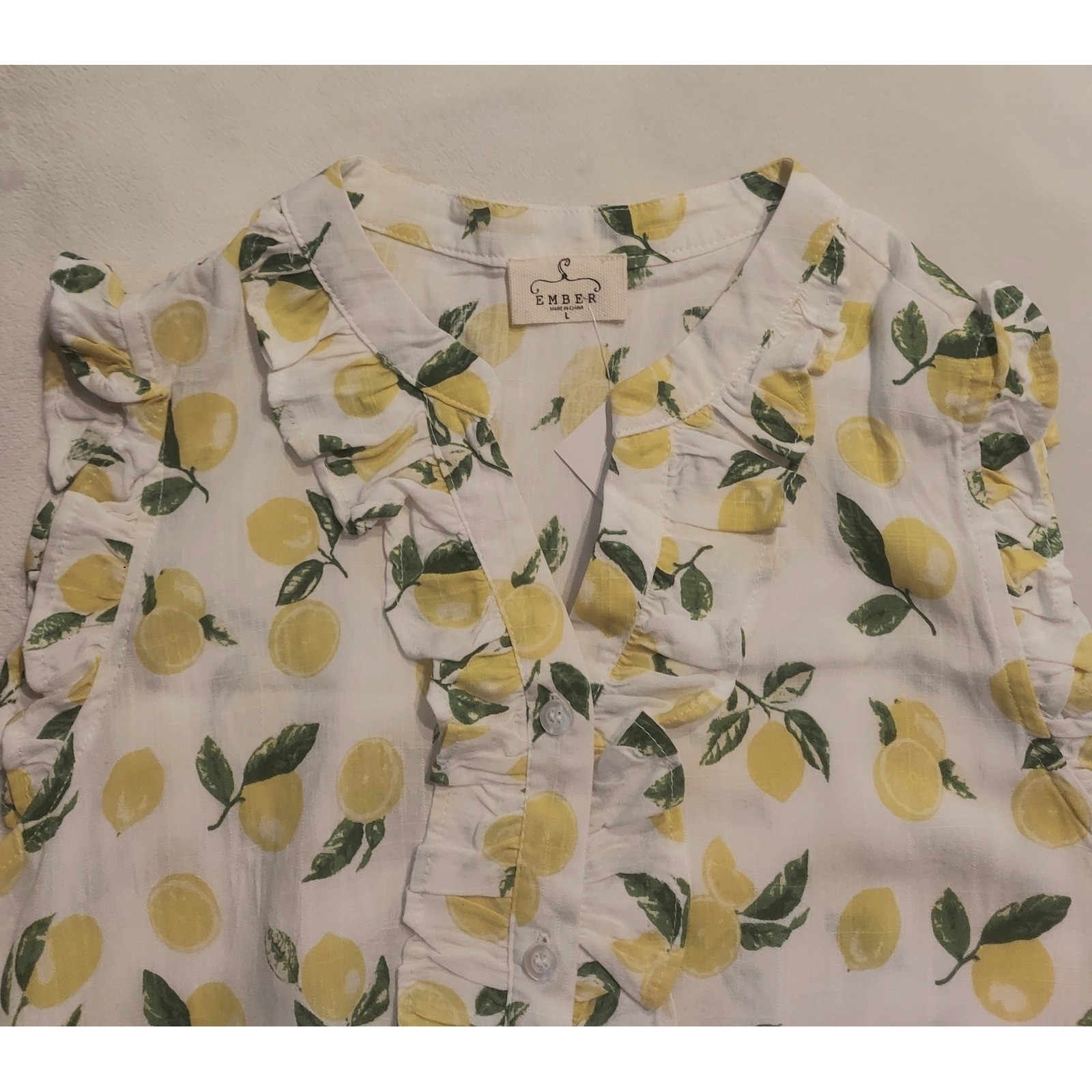 Ember Womens Lemon Print Sleeveless Ruffle Trim V-Neck Blouse Top Size Large NWT