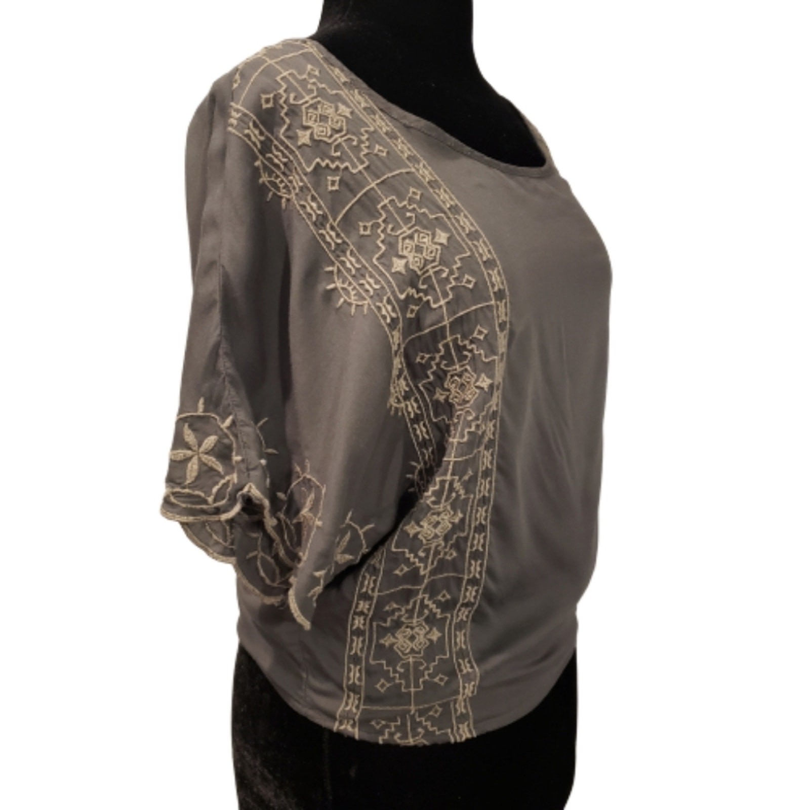 American Eagle Outfitters AEO Embroidered Gray Dolman Sleeve Blouse Medium Top