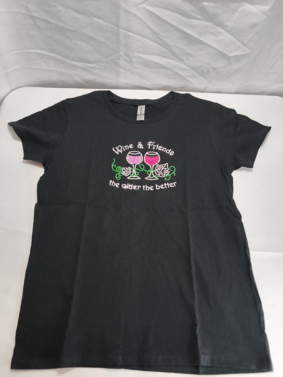 New Black Wine & Friends Beaded Short Sleeve T Shirt Size Large. A15