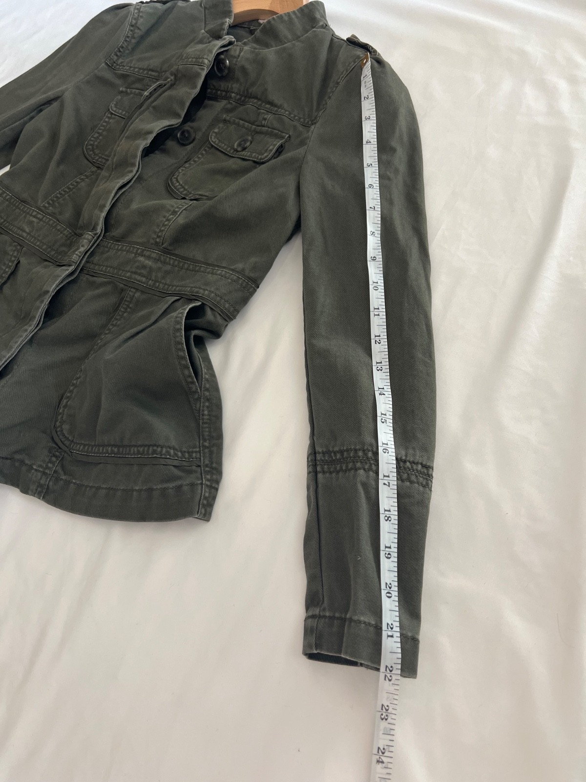 Ann Taylor Army Green Fitted Jacket/Top Button Down Long Sleeve Pockets XS