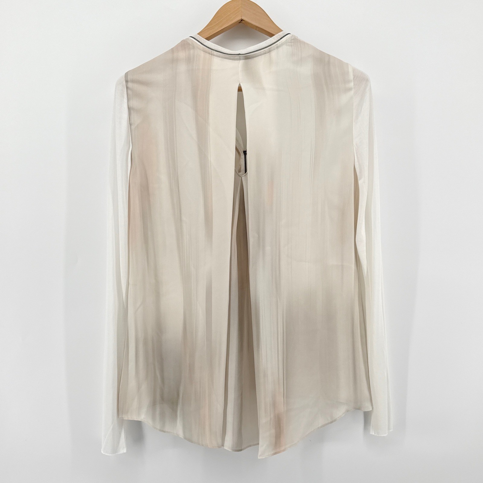 ELIE TAHARI 100% Silk V-Neck Zip Front Blouse Med Beige Watercolor Keyhole Back