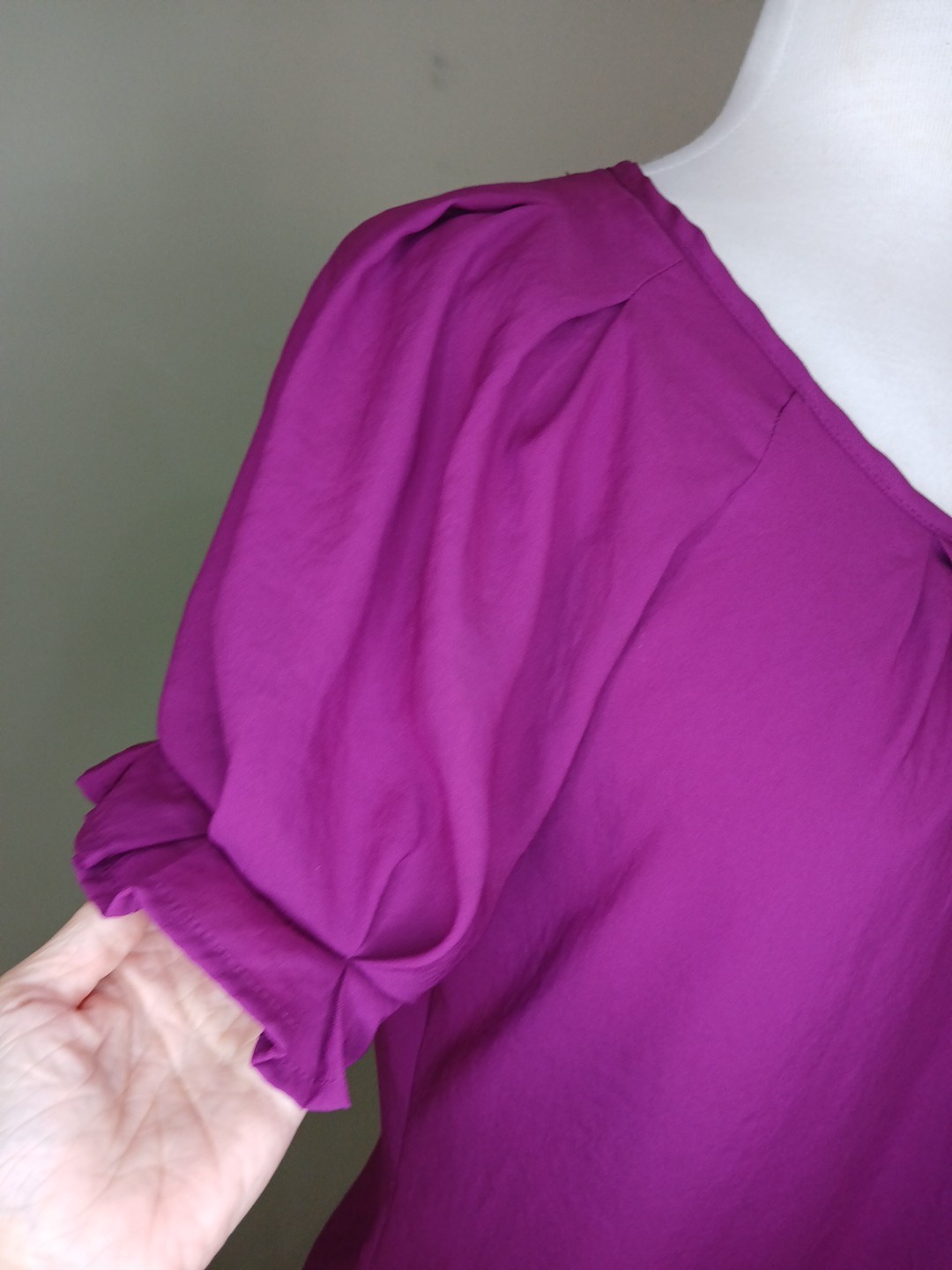 Express Extra Small Petite Deep Purple Puff Short Sleeve Shirt Pleated Accent