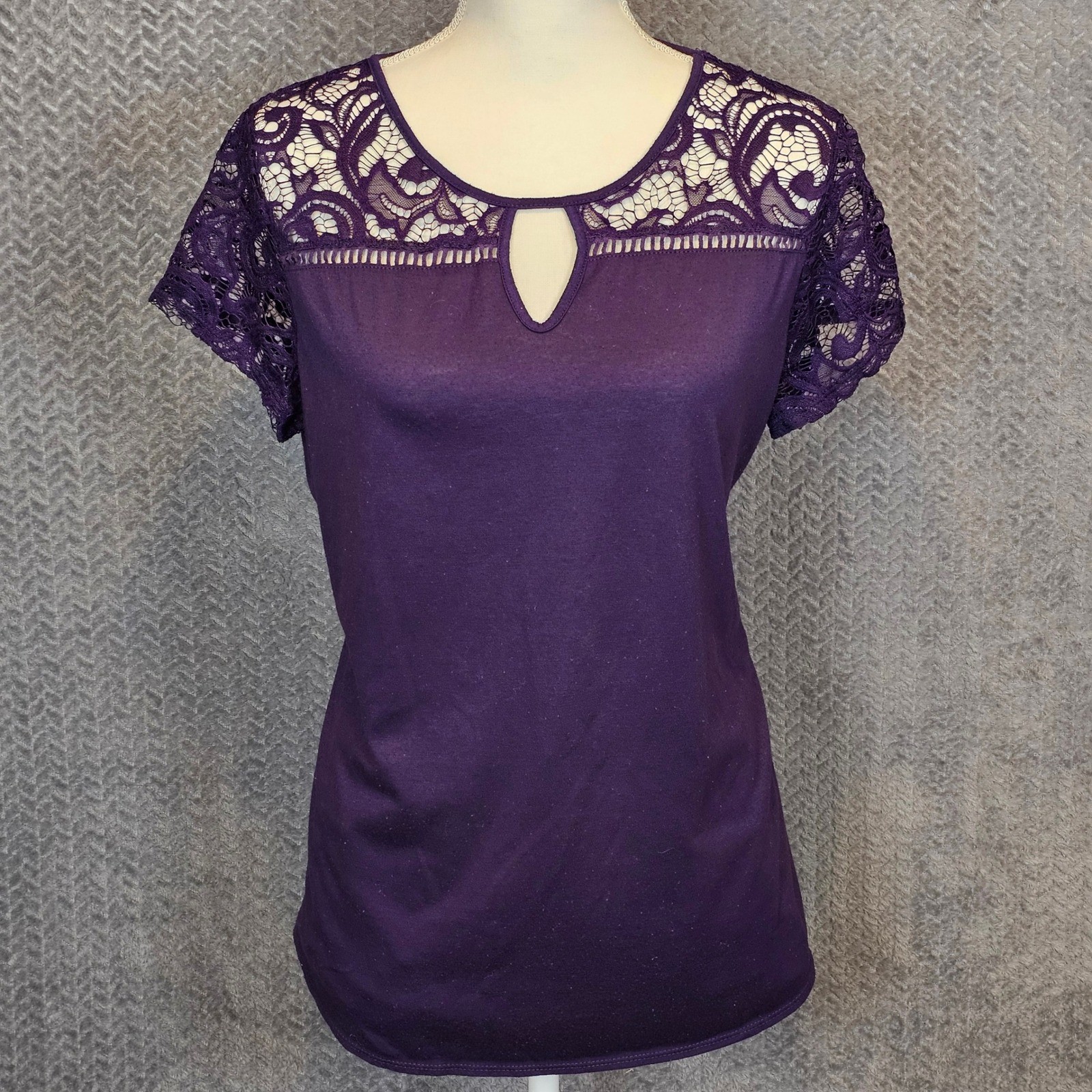 Romantic Whimsigoth Victorian Lace Yoke Short Sleeve Keyhole Neck Blouse Top