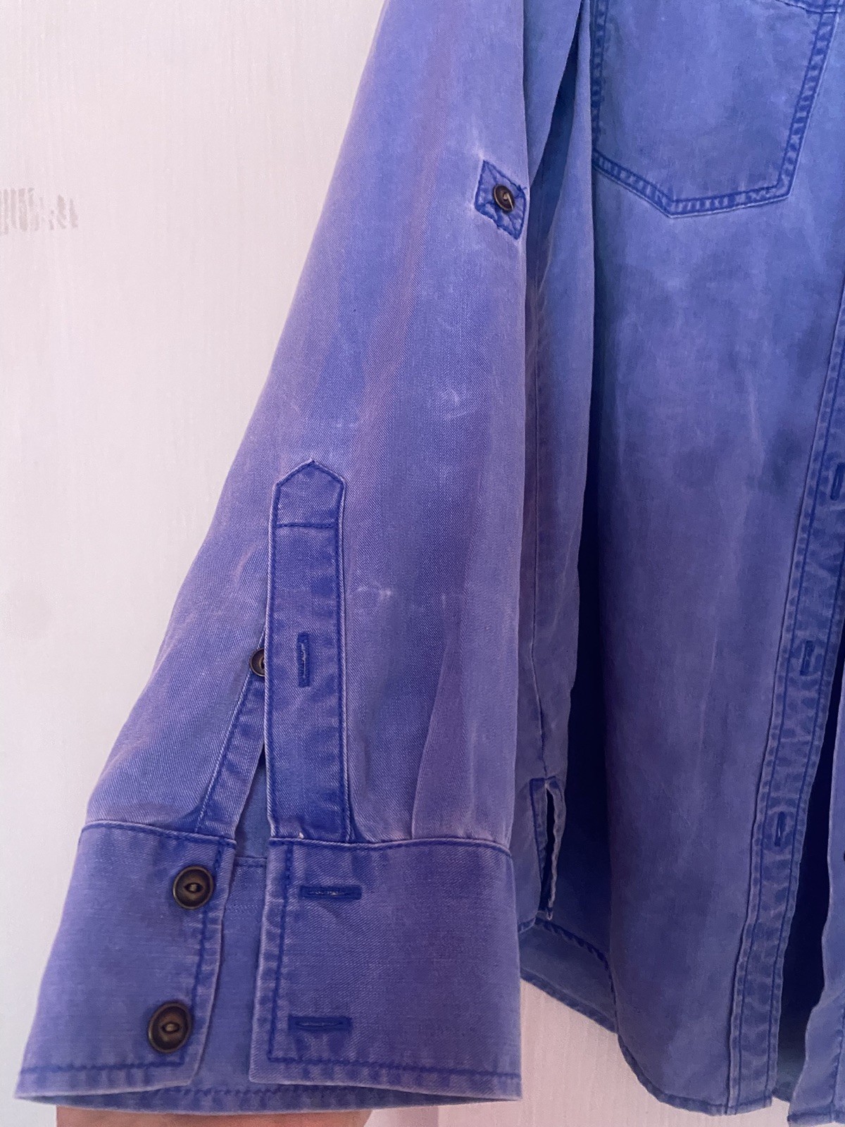 Express Boyfriend Chambray M Denim Shirt Womens Button Down Blue