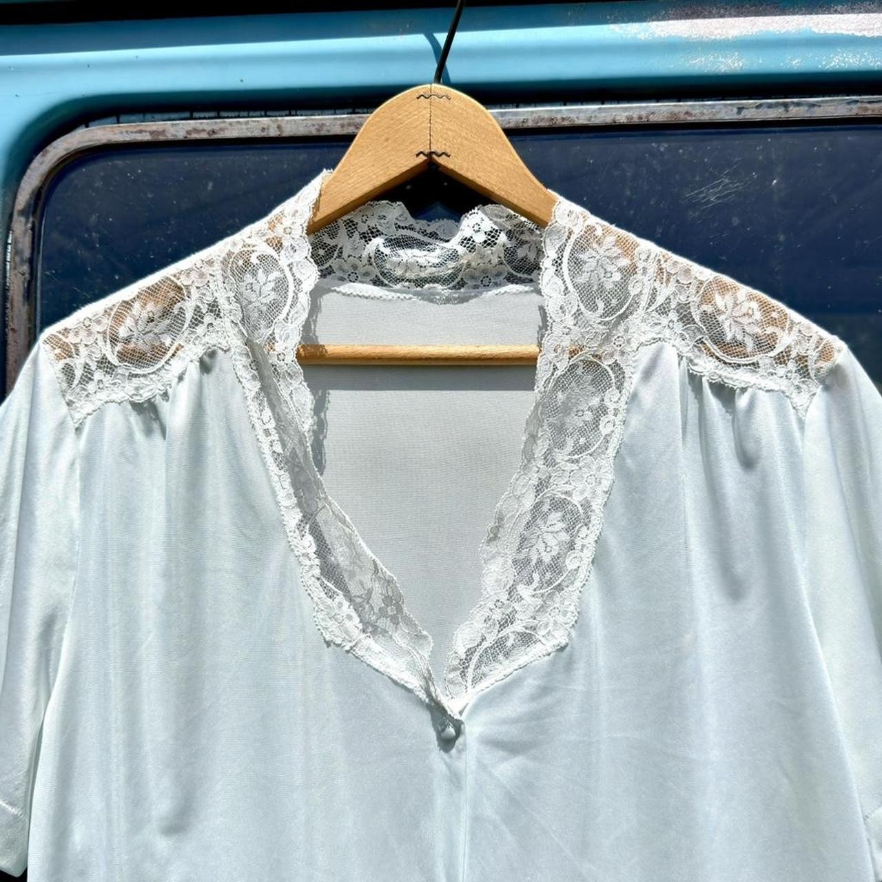 70s sea foam green nylon button up blouse w/ white lace collar & shoulders