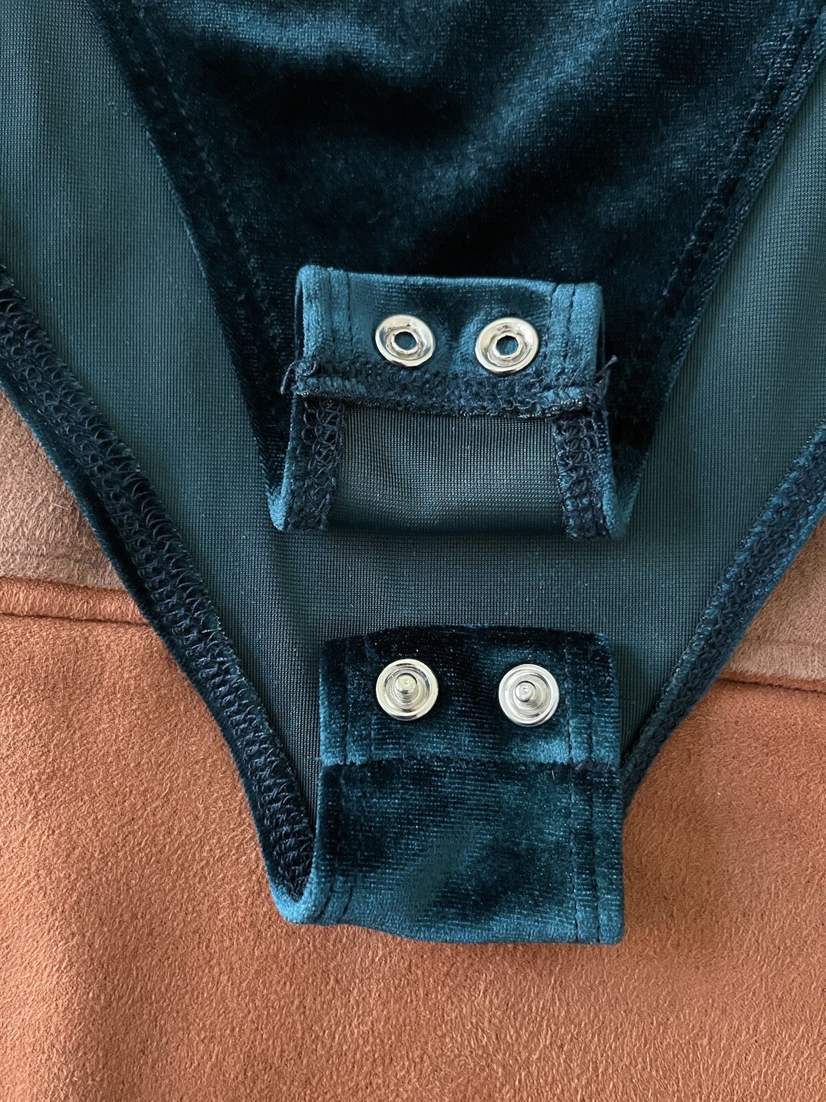 FOREVER 21 Green Velour/Velvet Sleeveless Low Back Tank Top Bodysuit Size M