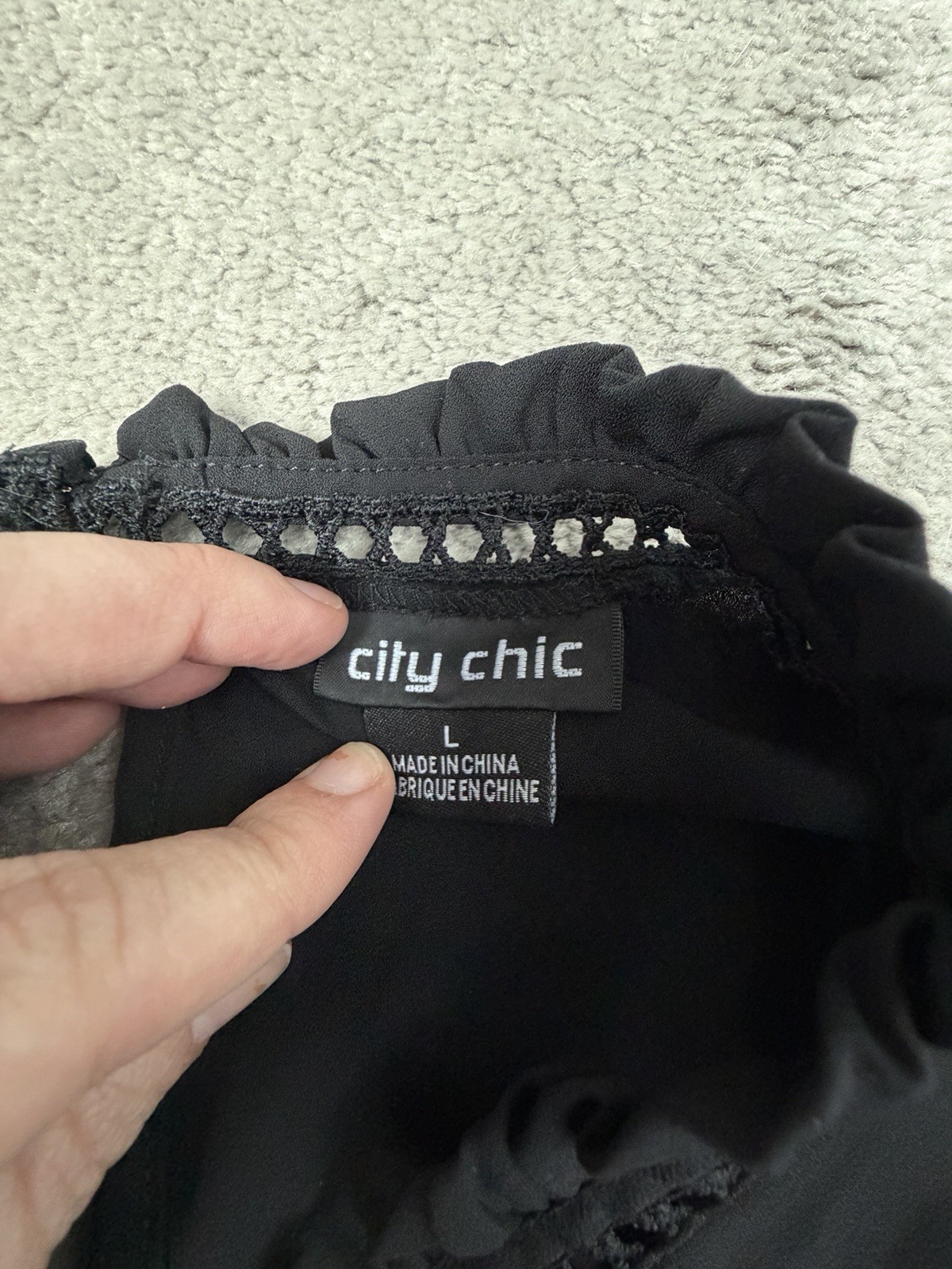City Chic Women’s Plus Size L (20) Black High Neck Balloon Sleeve Blouse