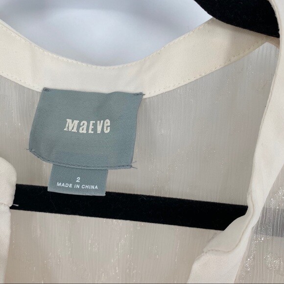 Maeve Anthroplogie Woman’s Size 2 XS 3/4 – Long Sleeve Cream 1/2 Button Blouse