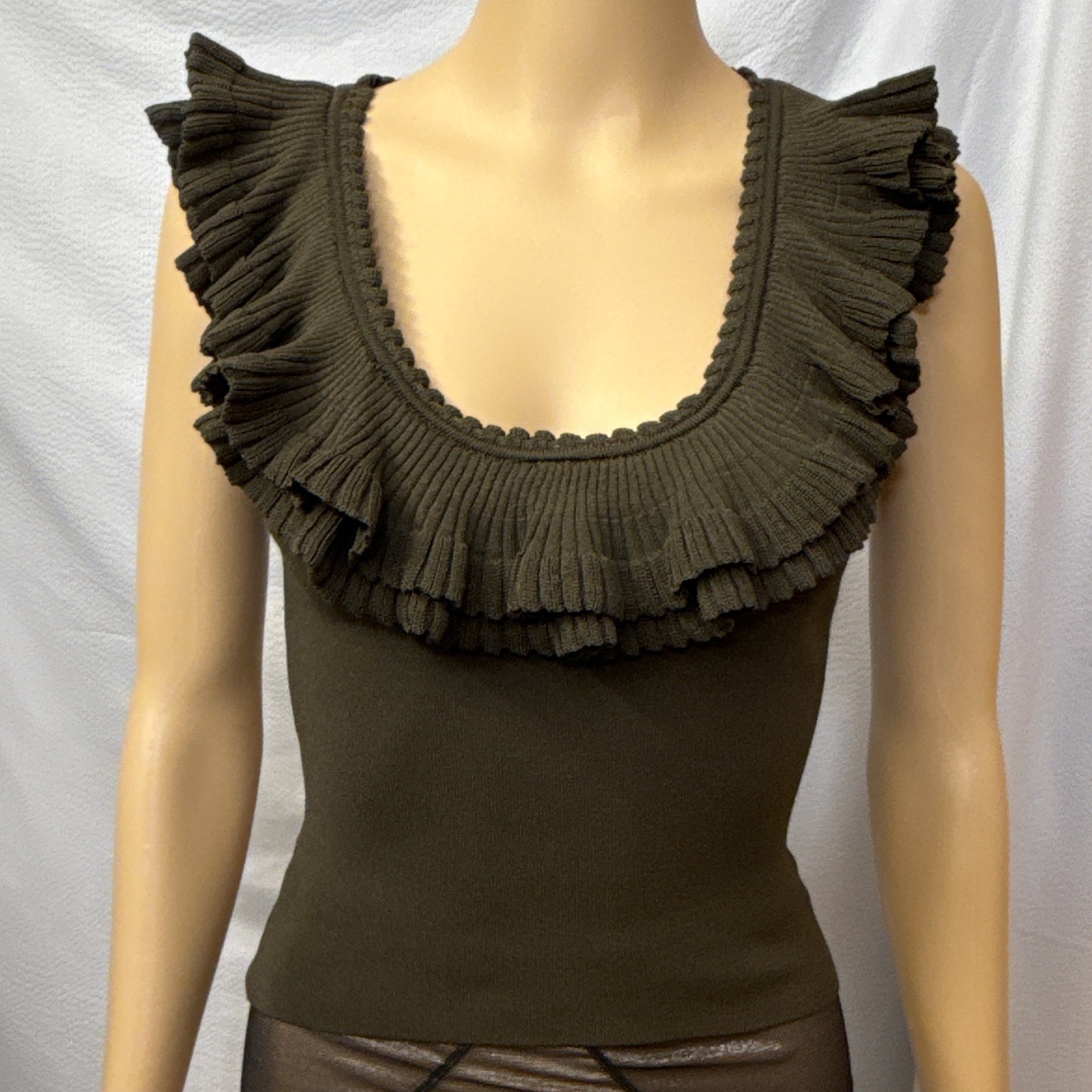 Express Women’s S Green Solid Knit Scoop Neck Ruffle Sleeveless Pullover Tank
