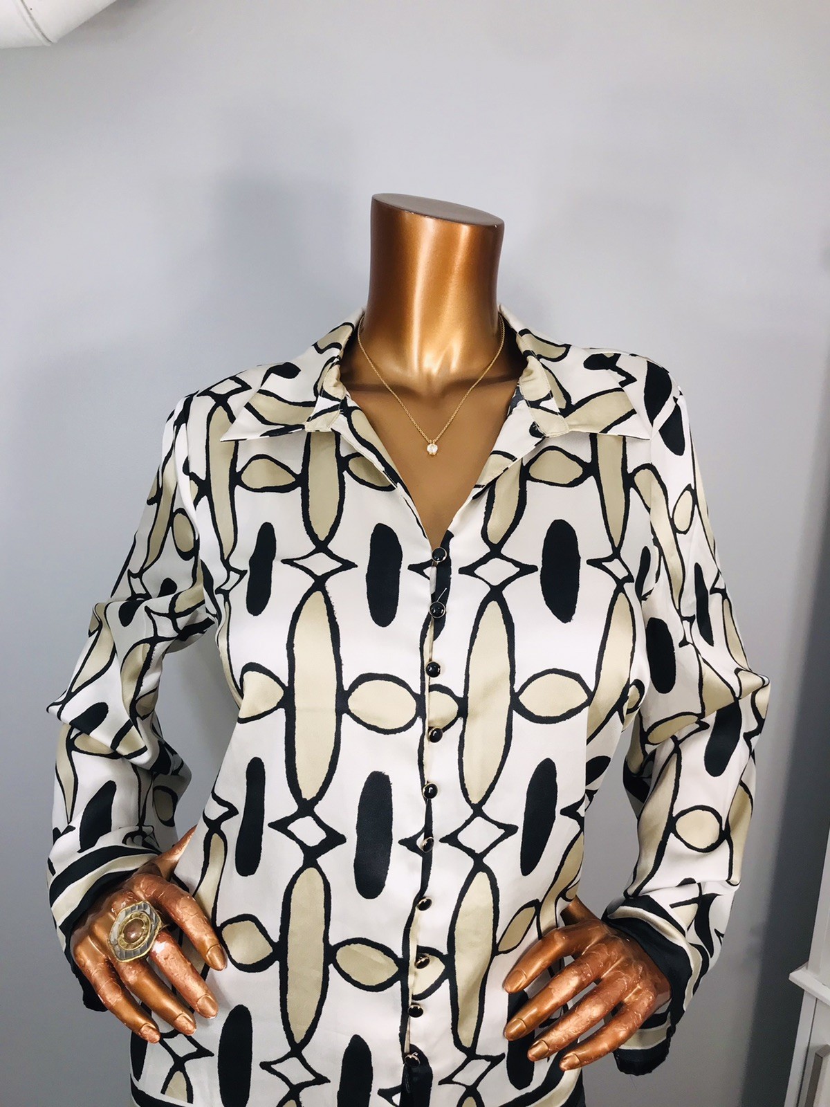 Industry Republic L Top Soft Shell Button Up Shirt Silky Lite Wgt Blouse Soft