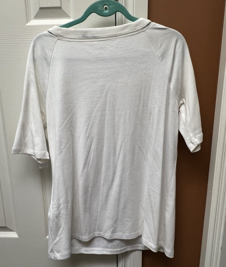 Westport Women’s White Solid Knit Square Neck Lace Trim T-Shirt XL