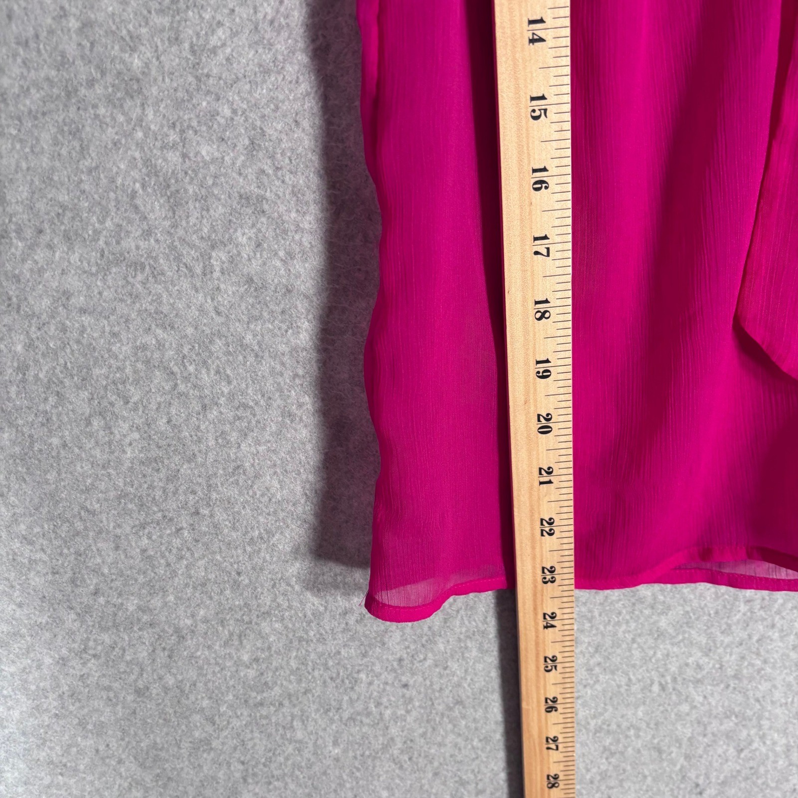 Old Navy Sheer Tie Neck Blouse Small Pink Chiffon Pleated Tank Top Feminine