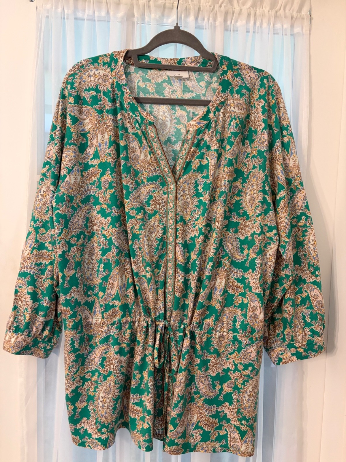 Woman’s, J Jill, xl tall, adjustable tie waist top. green paisley.