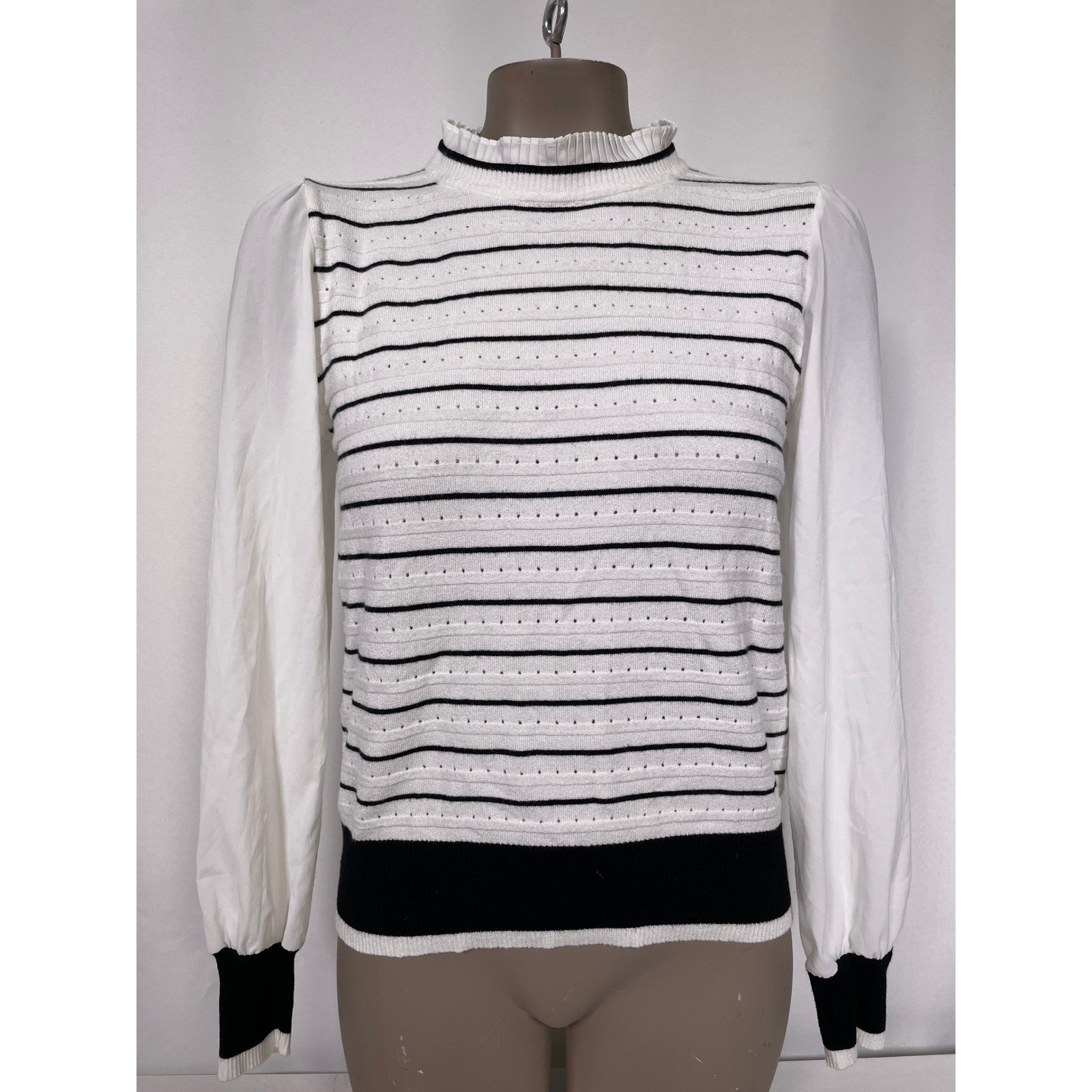 Sioni Milano Mock Neck Long Sleeve Blouse Striped White/Black Top Women’s SMALL