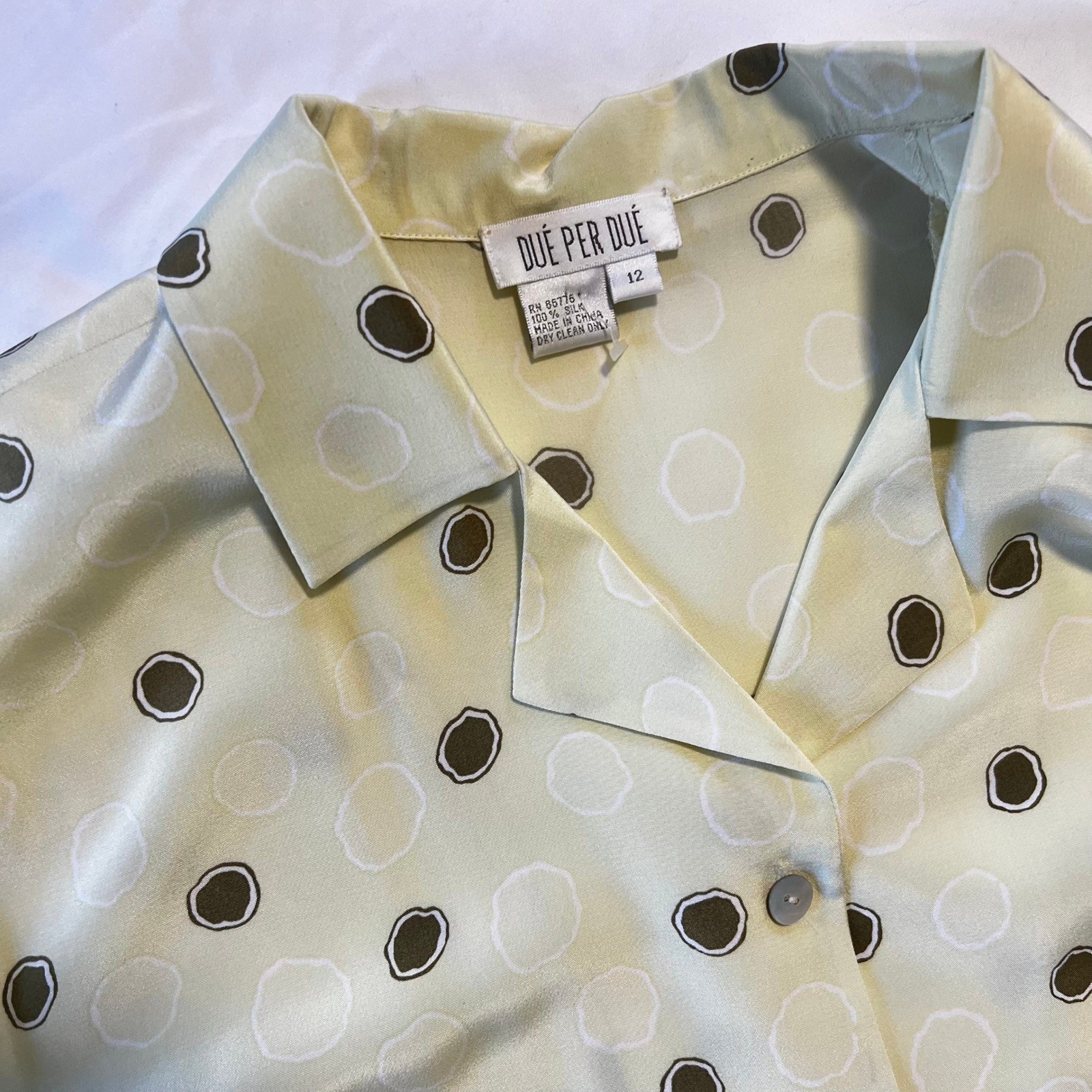 Due Per Due Silk Short Sleeve Polka Dot Blouse Yellow Brown Size 12 professional