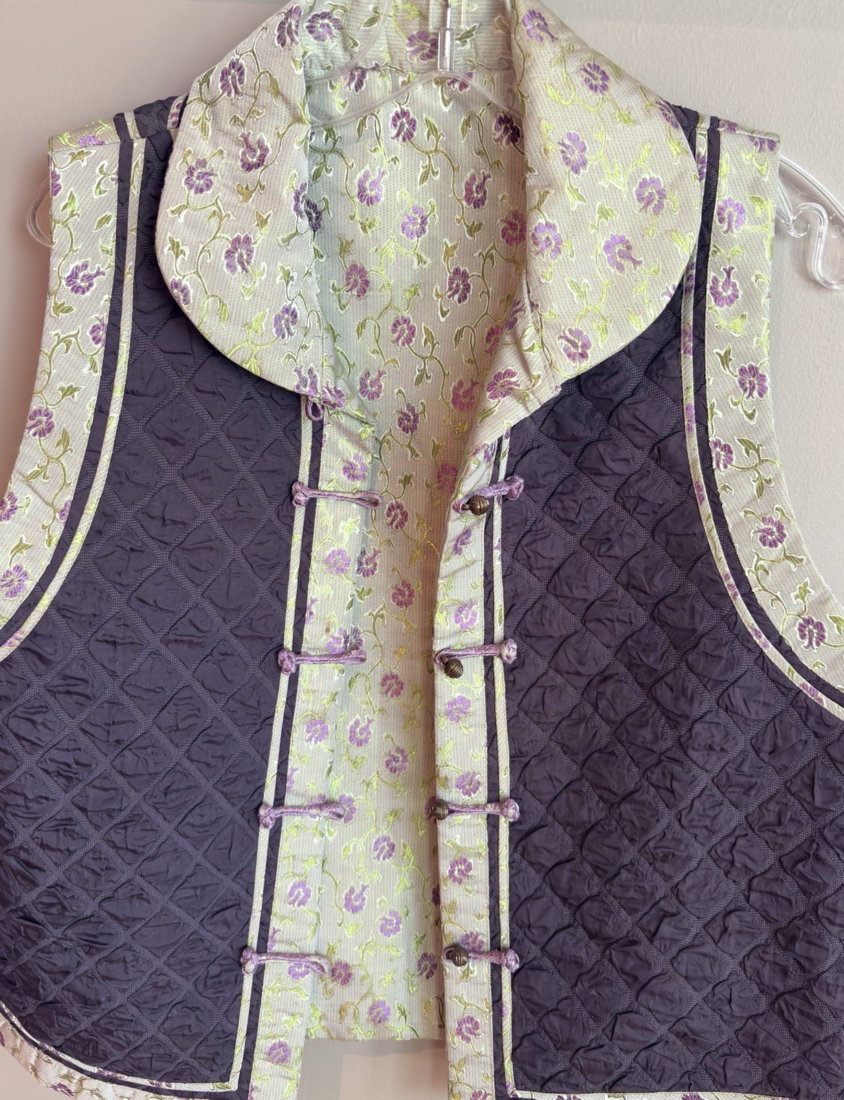Rising Phoenix Med VTG Women’s Reversible Quilted Silk Blend Vest Asian Style