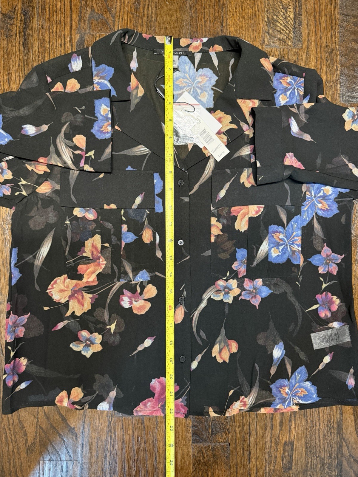 T Tahari Print Long Sleeve Crop Blouse Sz M NWT