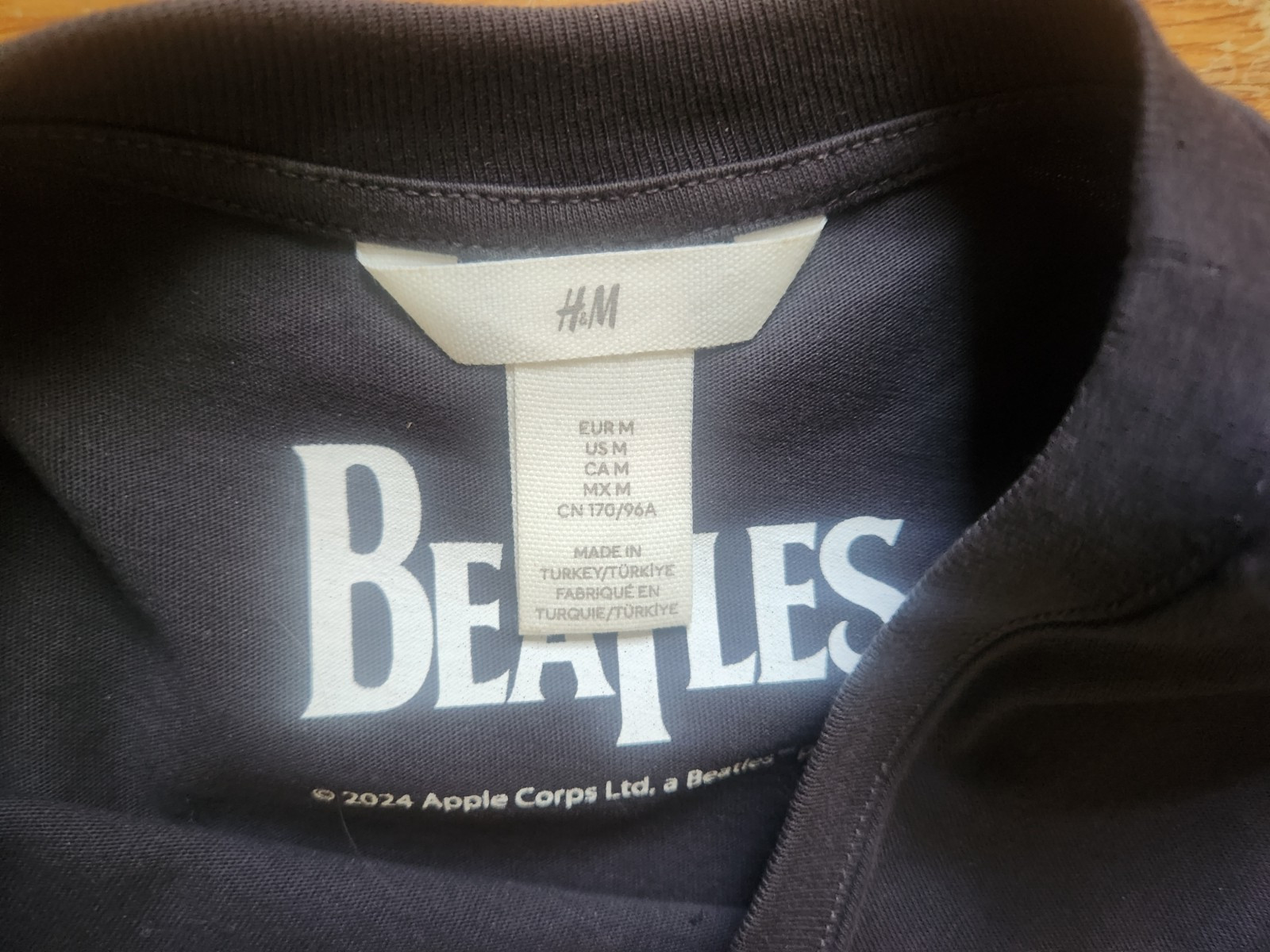 H&M x The Beatles relaxed crewneck t-shirt top, M, dark gray, excellent
