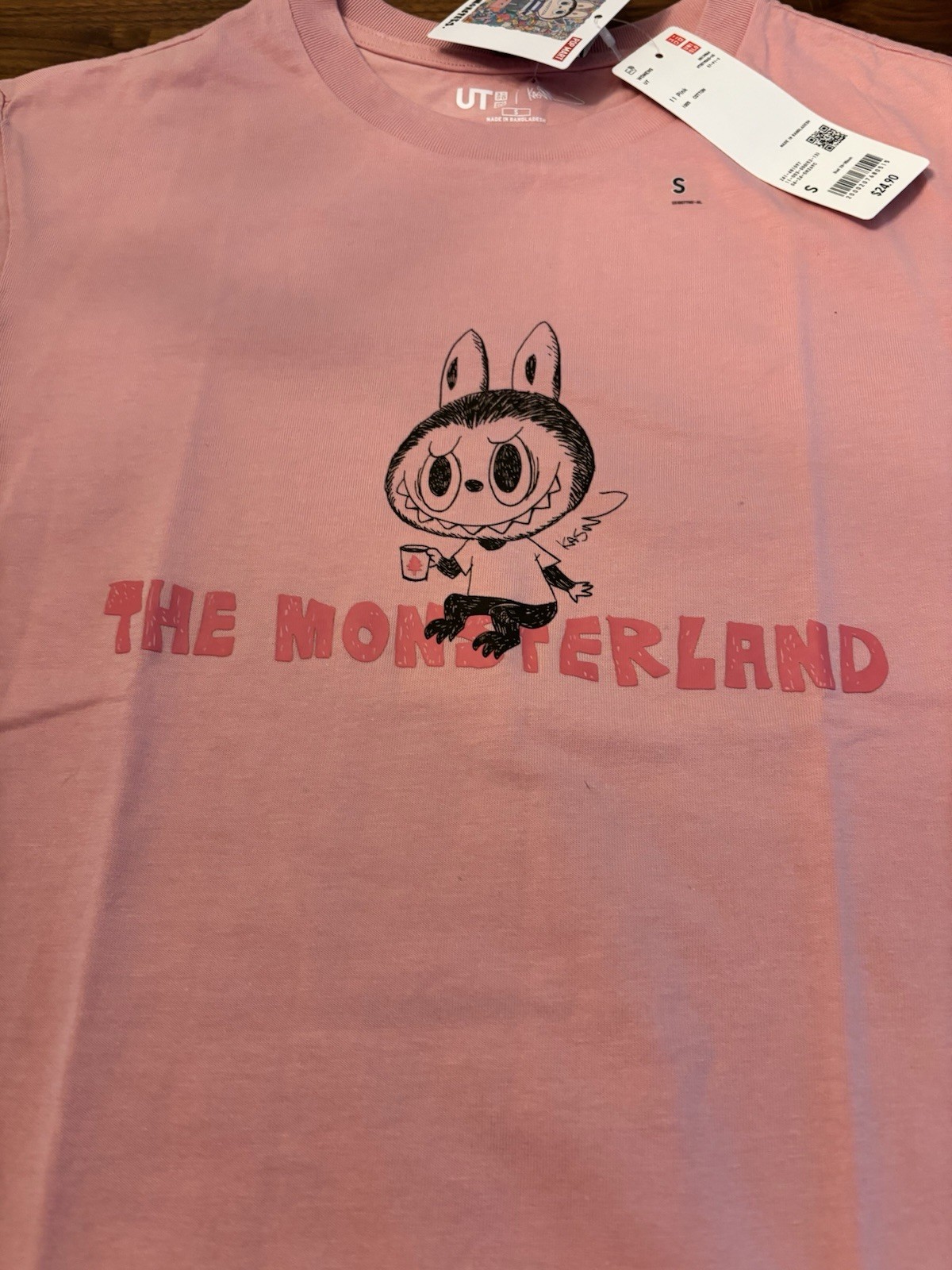 UNIQLO POP MART UT Woman Unisex Shirt MONSTERS LABUBU Size S (read Description)