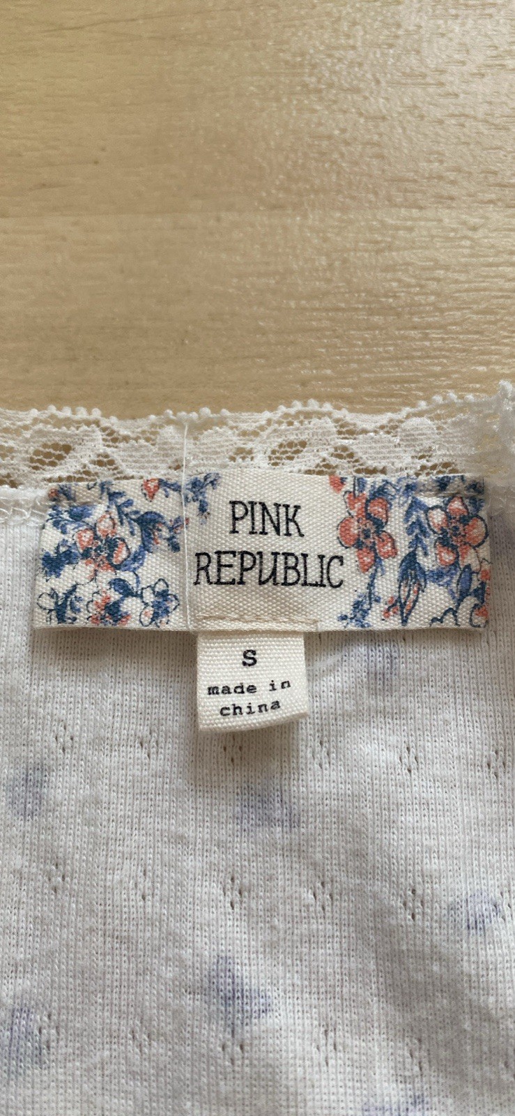 PINK REPUBLIC Butterfly Lace Trim Knit Scoop Neck Short Sleeve T-Shirt S White