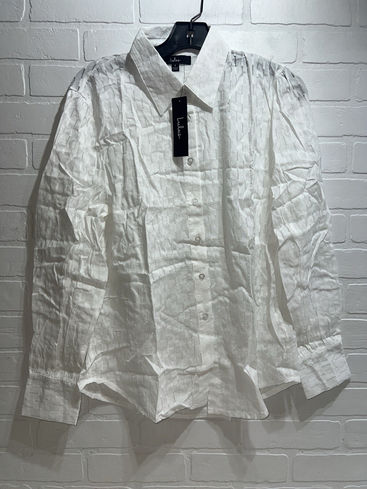 NWT! Lulus White Ghost Print Long Sleeve Collared Button Down Shirt Size SMALL