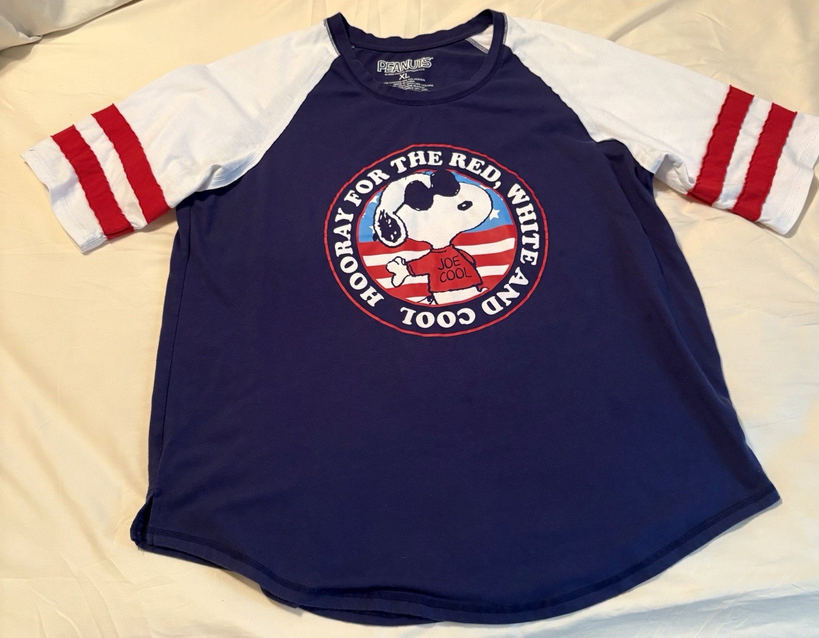 Snoopy Joe Cool Hooray For The Red White And Cool Women’s Tee Shirt Size XL