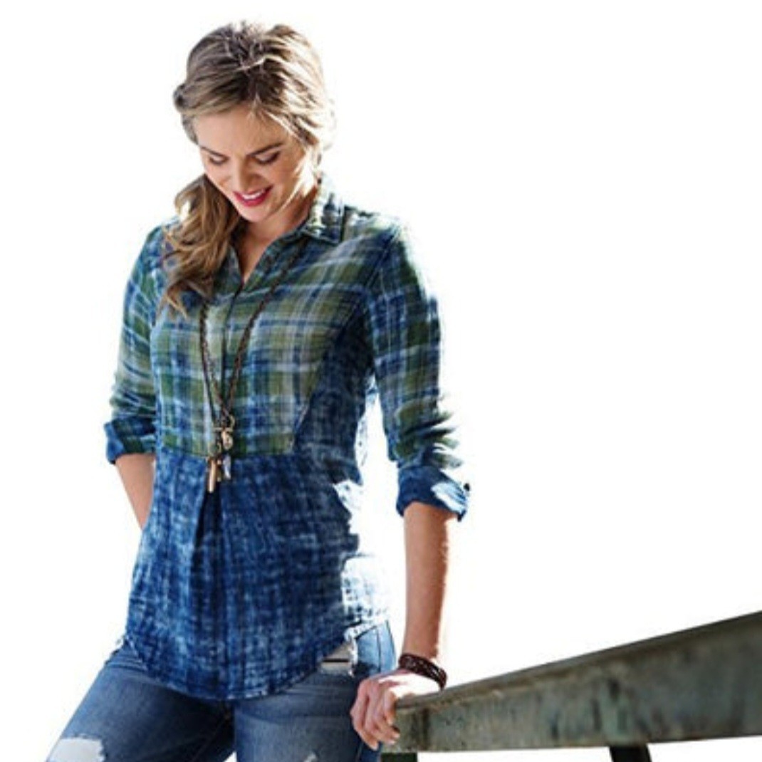 Ryan Michael Blouse Women’s M Western Snap Shirt Snow Wash Indigo Plaid Boho