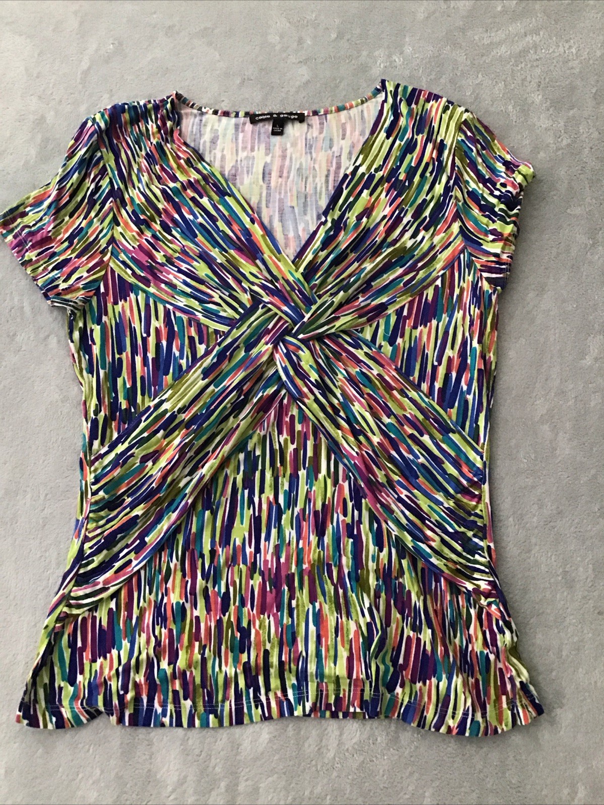 Cable & Gauge Knit Top Women’s Size L Black White V-Neck Twist Front Stretch