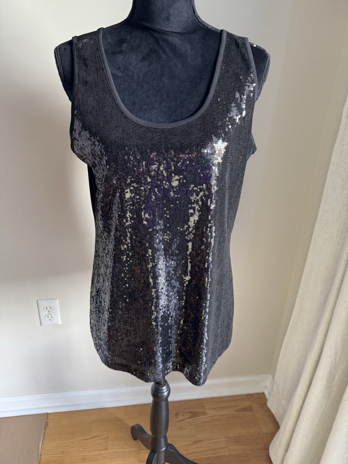 Ladies Calvin Klein Black Front Sequins Sleeveless Tank Top Stretch NWT