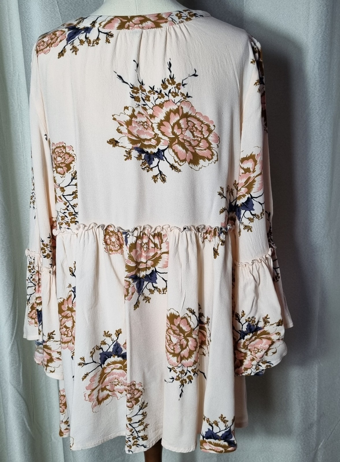 Caroline Morgan Womens Floral Boho Tunic Top Size 12 Bell Sleeve V Neck