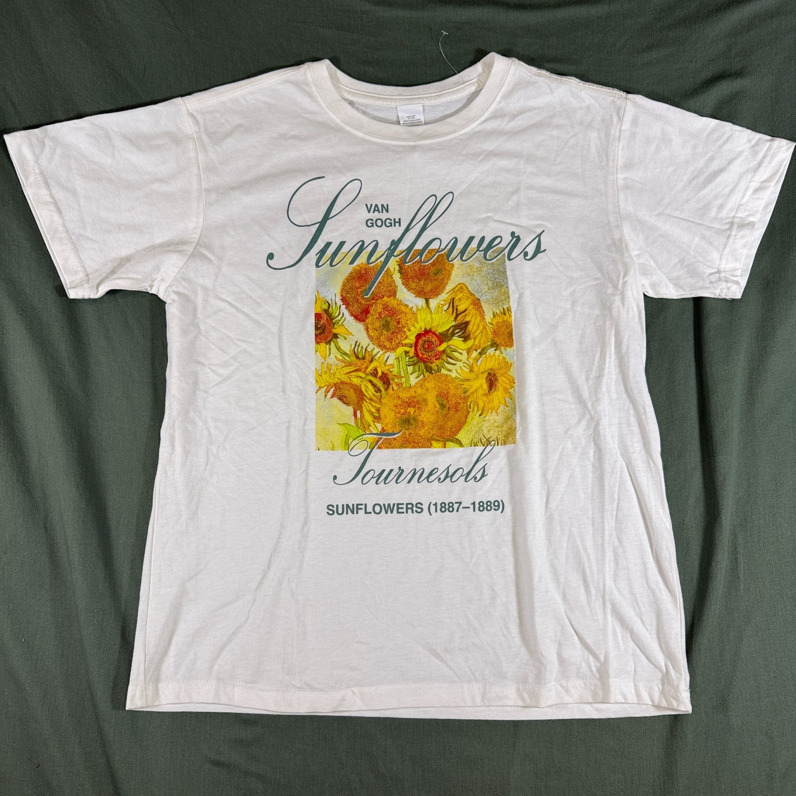 Van Gogh Sunflowers Graphic T-Shirt Women’s White Art Museum Tee Size Medium