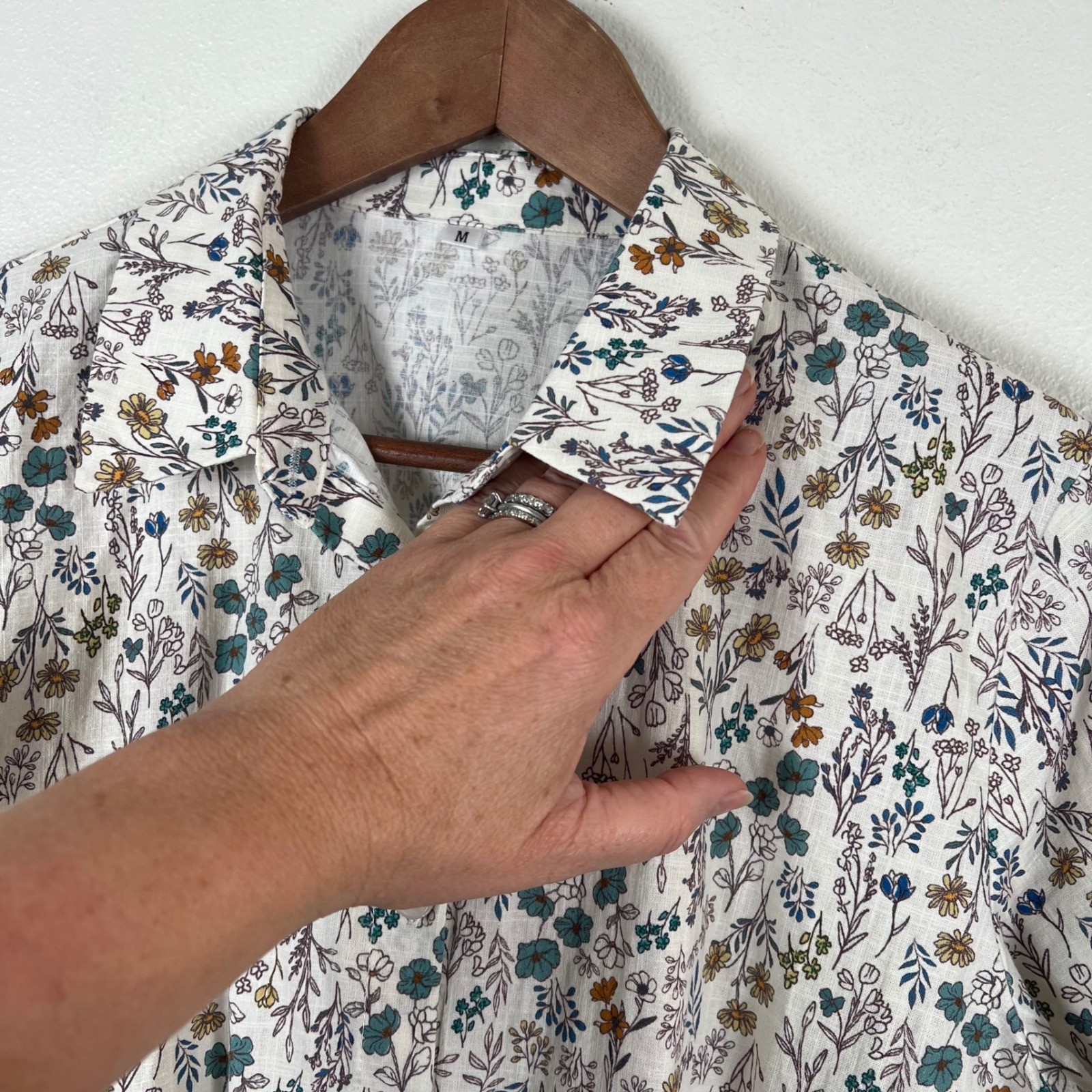 Womens Cotton Floral Button Down Shirt Long Sleeve Botanical Wildflower Cream M