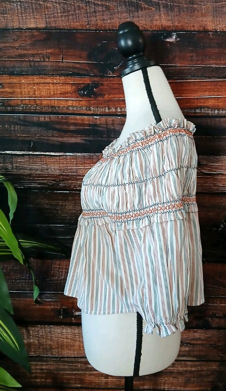 Gianni Bini Crop Top Size XS Puff Sleeve Smocked Ruffle Striped Off Shoulder
