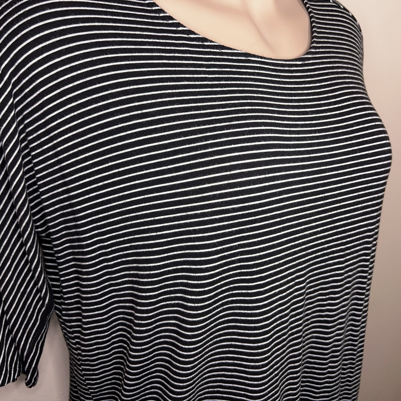 1x Isela Black White Striped Top Pom Pom Accent Goth Preppy Stretch Casual