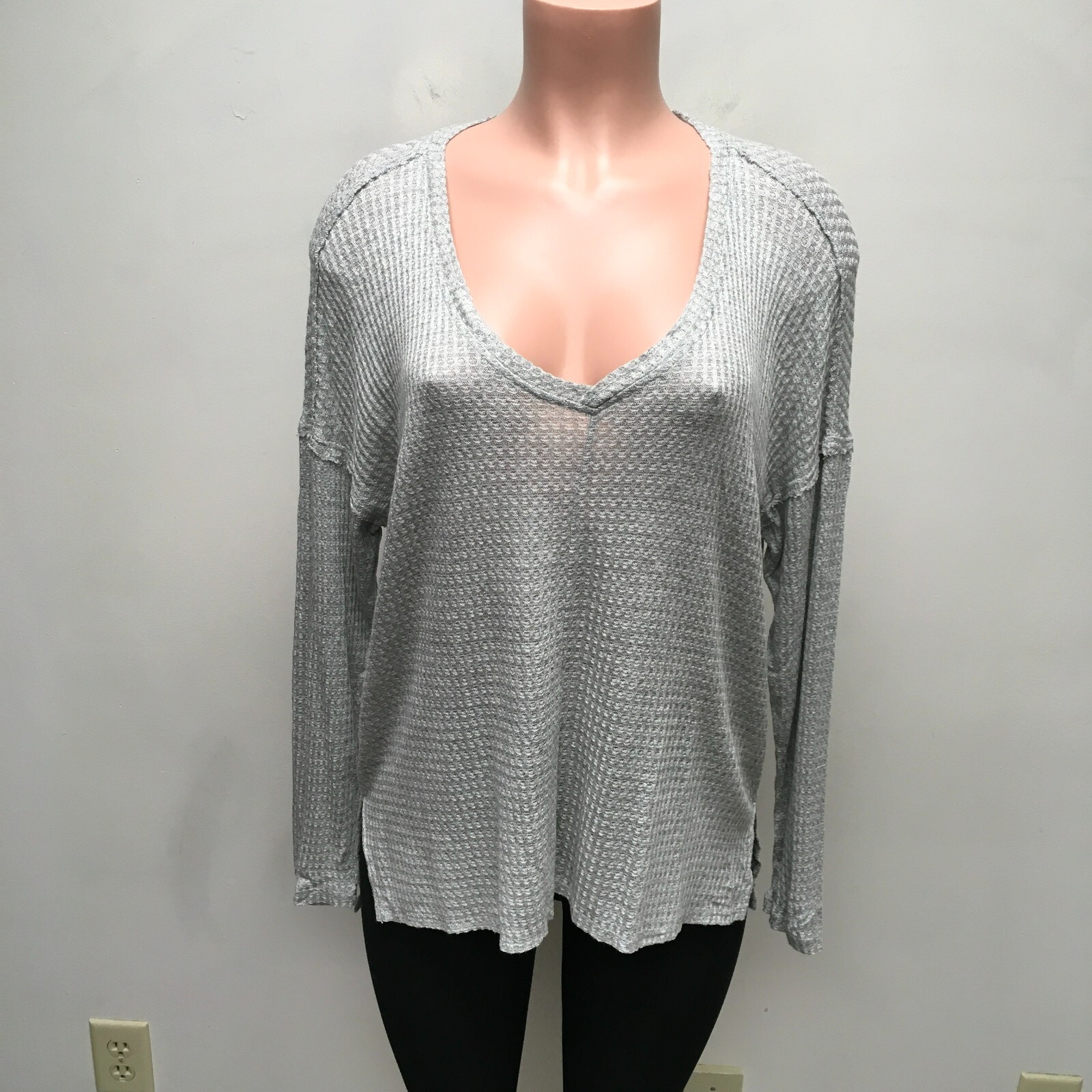 Gibsonlook Womens Grey Heather Long Sleeve Seamed Thermal V Neck Tunic Top Small