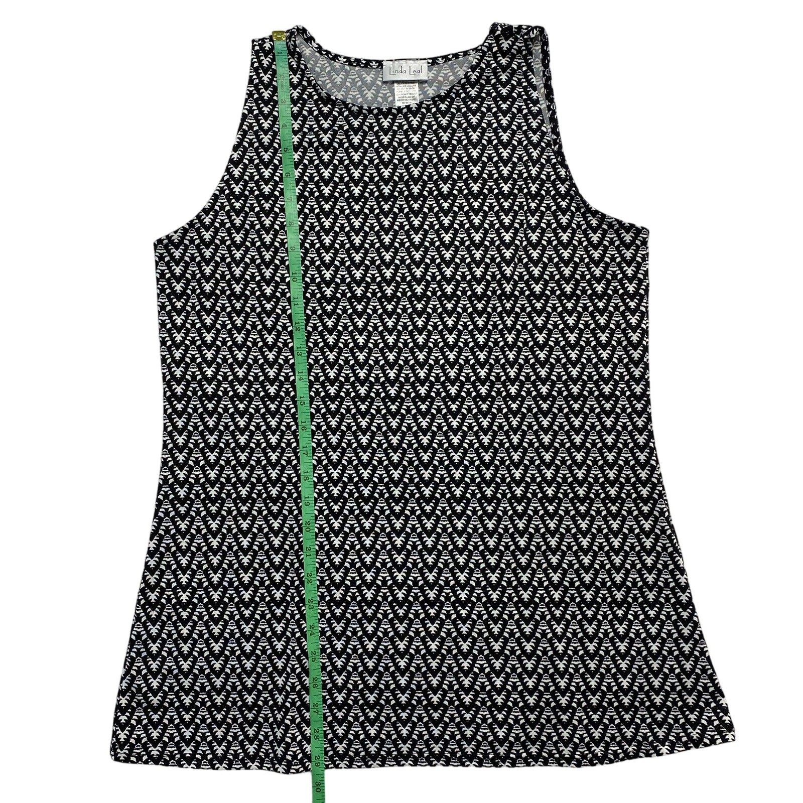 LINDA LEAL Black White Zig Zag Print Sleeveless Tank Size Large #MITU5325