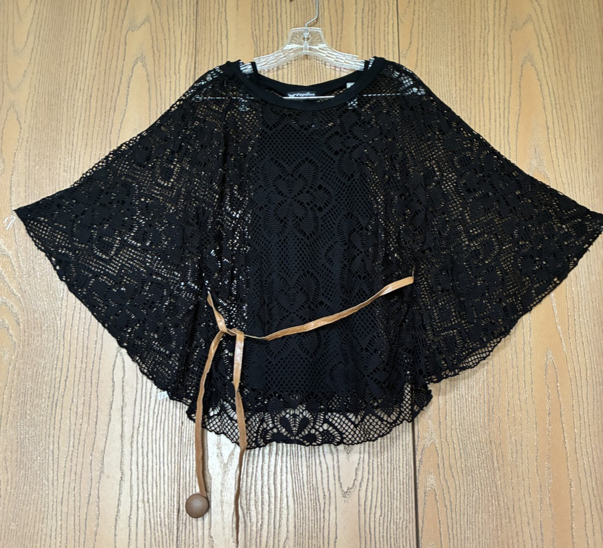 NWT Papillon Black Crochet Lace Belted Poncho Top Camisole Set Medium