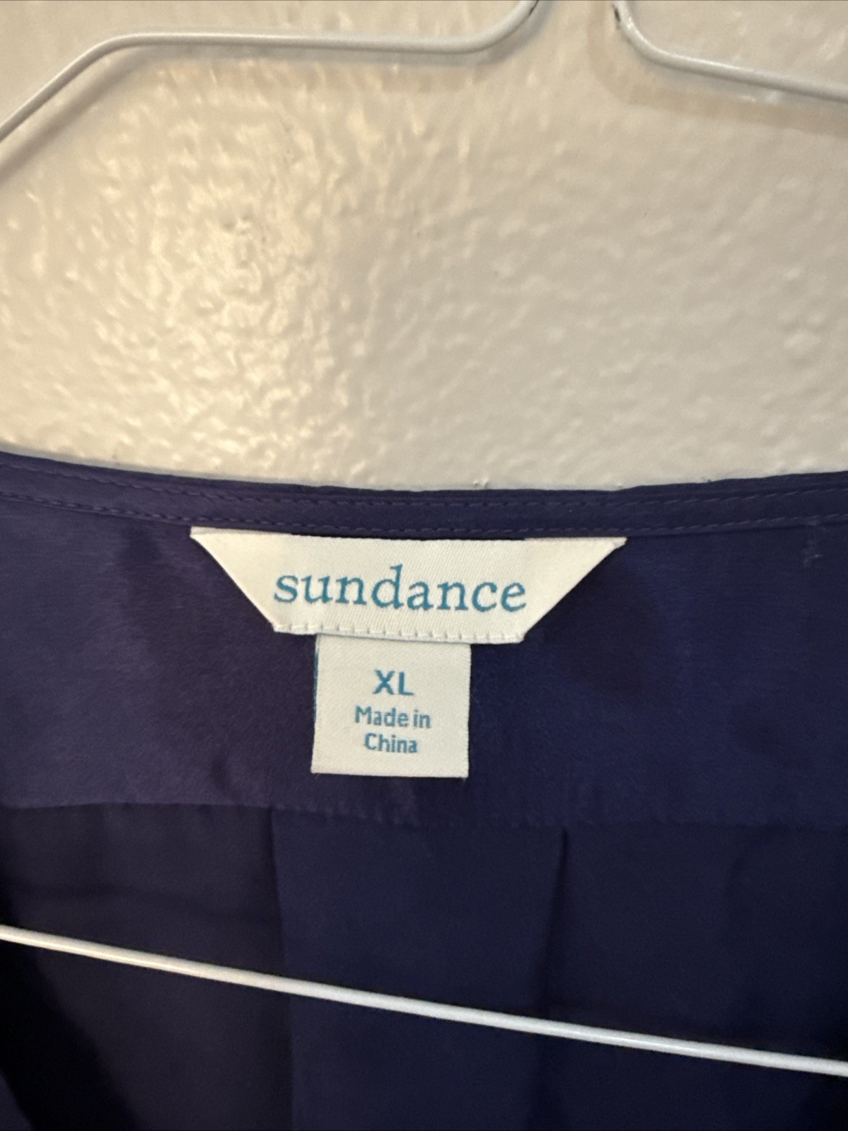Sundance Blue 100% Silk And Velvet Flowy Blouse Women’s XL, Long Sleeve V Neck