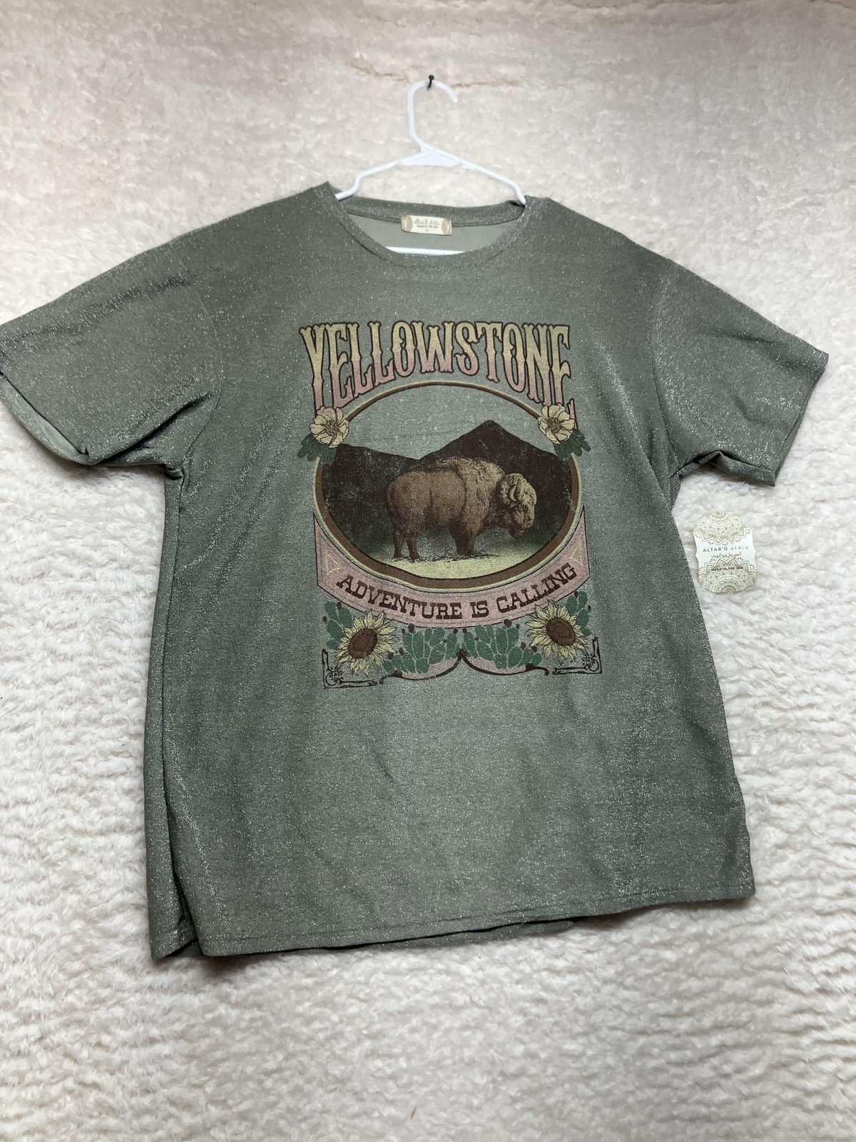 Altar’d State Yellowstone Shirt Womens Medium Glitter Adventure Calling USA