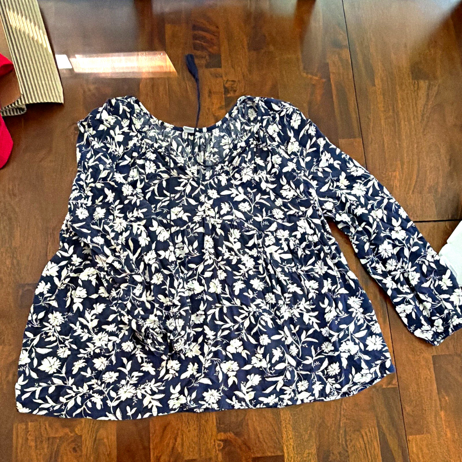 Old Navy Blue/White Floral Woven Cotton Ruffle Peasant Blouse Women’s L
