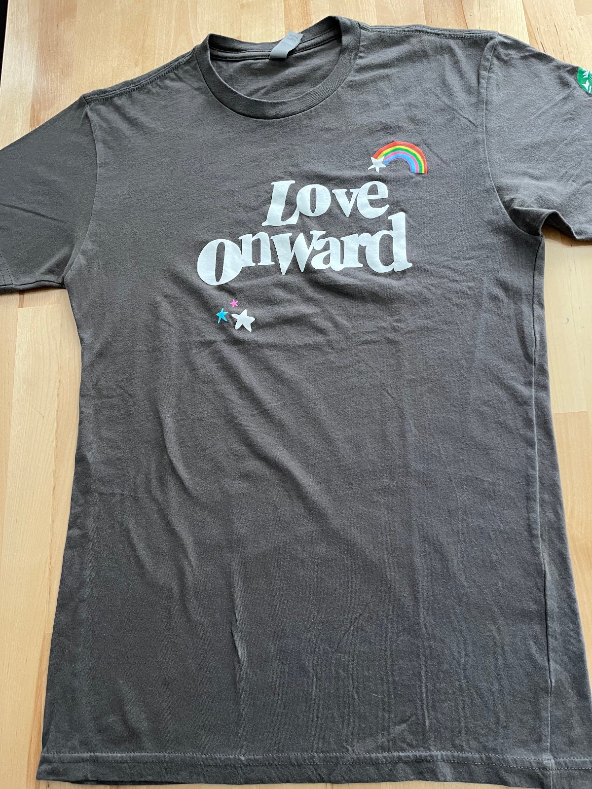 STARBUCKS Barista Pride Love Onward Graphics Dark Gray Tshirt – Unisex Womens S