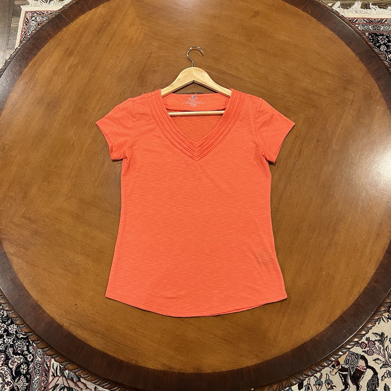 Kuhl Women’s Sora Short-Sleeve V-Neck Tee Coral Small Slub Knit Moisture Wicking